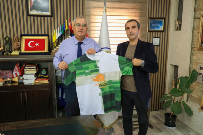  Çameli Belediyesinden Çameli Meslek Yüksekokulu Takımına tam destek