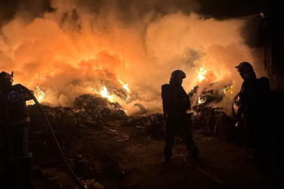  Denizli’de bir iş yeri alev alev yandı