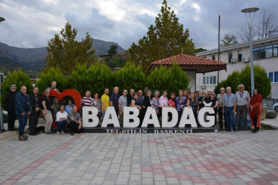Kanadalı turistler Babadağ’ı gezdi
