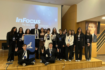 Sosyal Bilimler Lisesi’nden Meclis Simülasyonu 