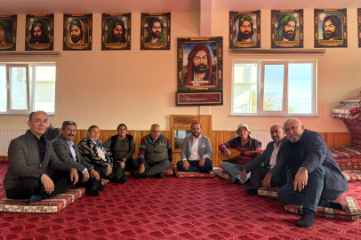 MHP’li Yılmaz, Cemevini ziyaret etti