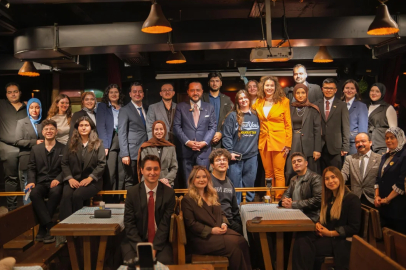 Yılmaz Anlattı, Gençler Dinledi