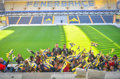  “Fenerimizden Yayılan Işıltılar” ile Geleceğe Sarı Lacivert İzler