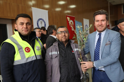 Tavas’ta Üreticilere 5 Bin 991 Zeytin Fidanı Desteği