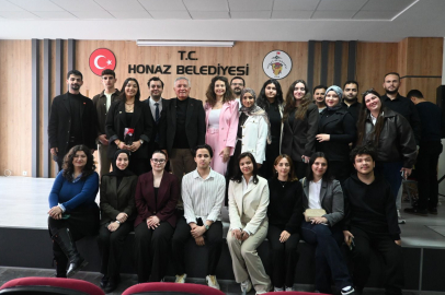 Kepenek gençlerin sorularını yanıtladı