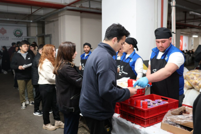 Binlerce Kişi Aynı Sofrada Buluştu