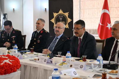 Denizli'de bölgesel narkotik zirvesi toplantısı gerçekleşti