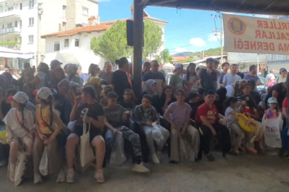 Nikfer’de Geleneksel Çörek Derme Etkinliği