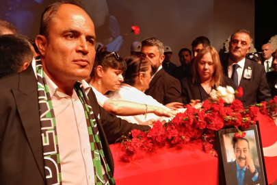 Yine sahnede! Amigo Ali’den Kadir İnanır’a Denizli toprağı