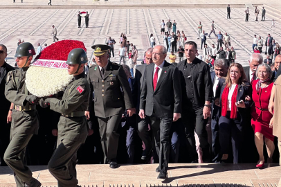 Karaca, CHP’nin 103. Kuruluş yıldönümünde Anıtkabir’deydi