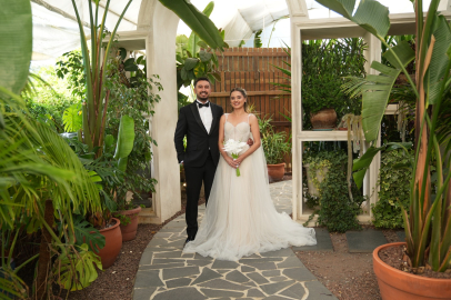 Özlem ve Onur, Denizli’de düzenlenen düğünle dünyaevine girdi