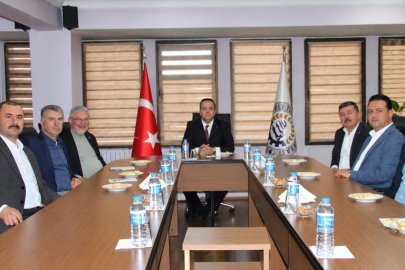 Denizli Ticaret Borsası’nda Yeni Dönemin İlk Yönetim Kurulu Toplantısı Gerçekleştirildi